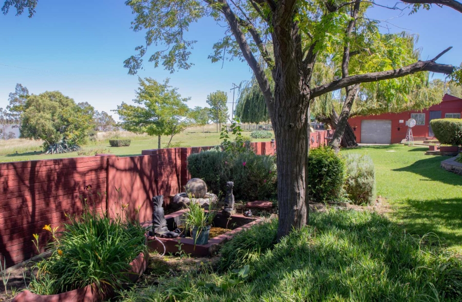 4 Bedroom Property for Sale in Oranjeville Free State